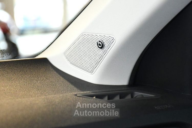 Volkswagen T-Roc R-Line 2.0 TDI 150 DSG 4Motion GPS Virtual Sono Beats TO Caméra Front Lane ACC Car Play JA 18 - <small></small> 29.990 € <small>TTC</small> - #11