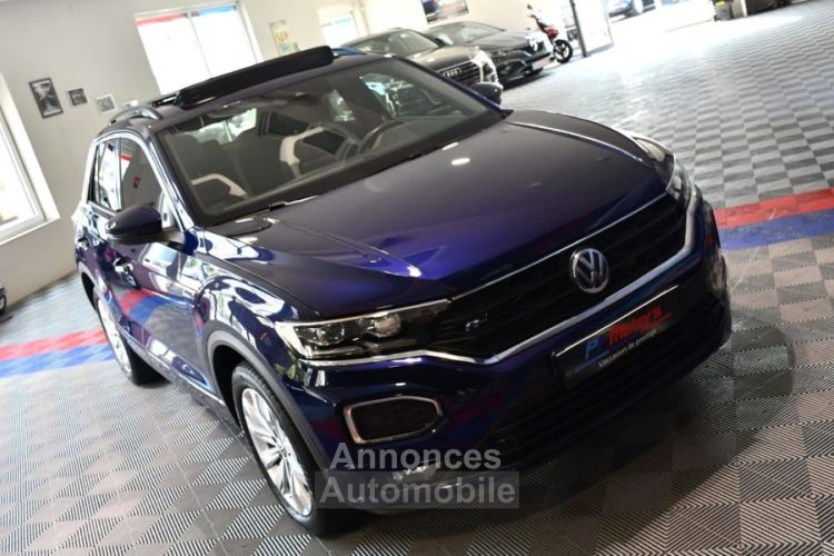 Volkswagen T-Roc R-Line Carat 1.5 TSI 150 DSG Car Play Caméra Virtual Front Lane ACC TO JA 17 - <small></small> 28.990 € <small>TTC</small> - #29