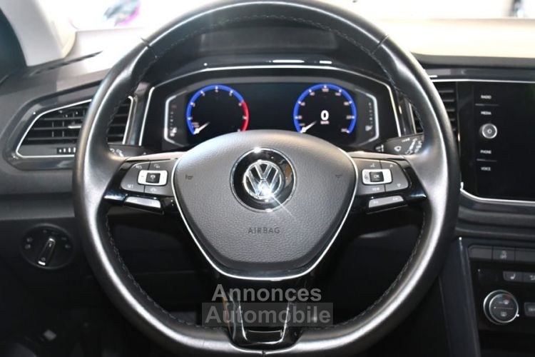 Volkswagen T-Roc R-Line Carat 1.5 TSI 150 DSG GPS Virtual Hayon ACC Caméra Car Play Front Lane JA 18 - <small></small> 28.990 € <small>TTC</small> - #19