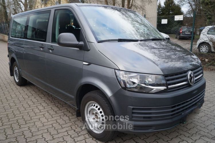 Volkswagen T6 Caravelle 2.0 TDI 150 DSG / 9 places/ attelage/ 05/2018 - <small></small> 32.890 € <small>TTC</small> - #1