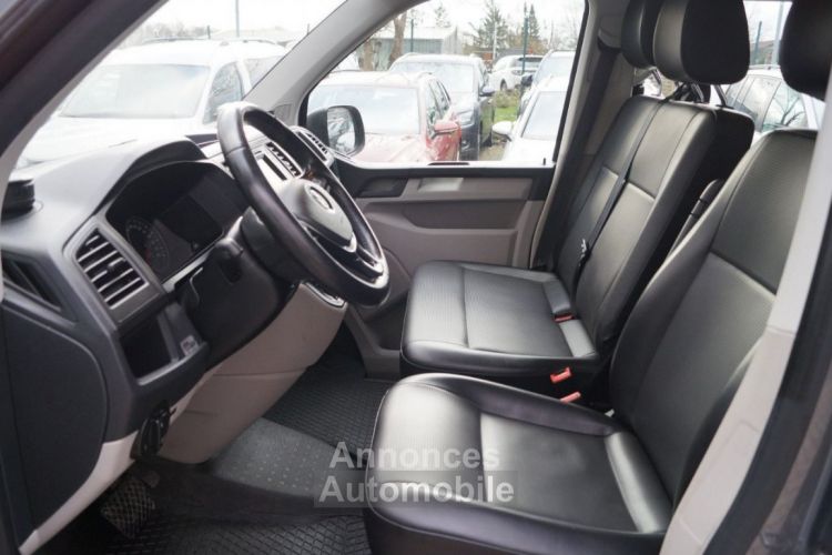 Volkswagen T6 Caravelle 2.0 TDI 150 DSG / 9 places/ attelage/ 05/2018 - <small></small> 32.890 € <small>TTC</small> - #9