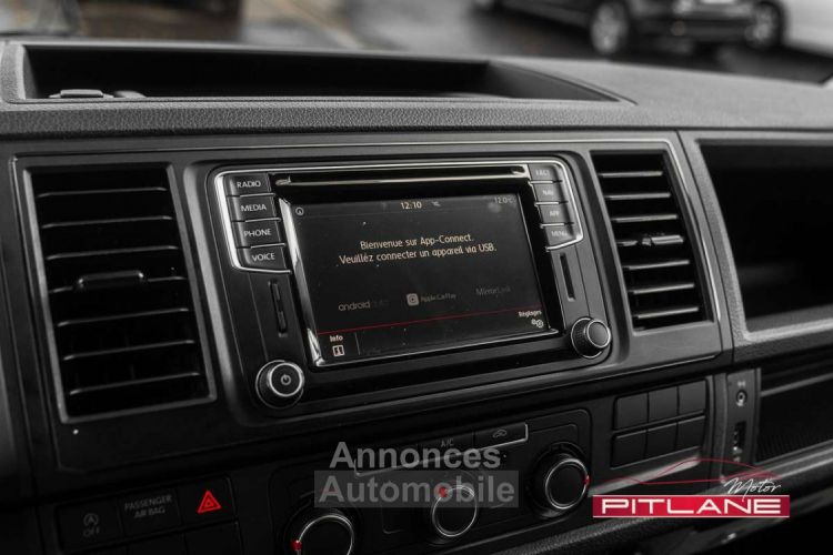 Volkswagen T6 Transporter 2.0 TDi Cruise Navi Tel Clim Carplay - <small></small> 18.990 € <small>TTC</small> - #13