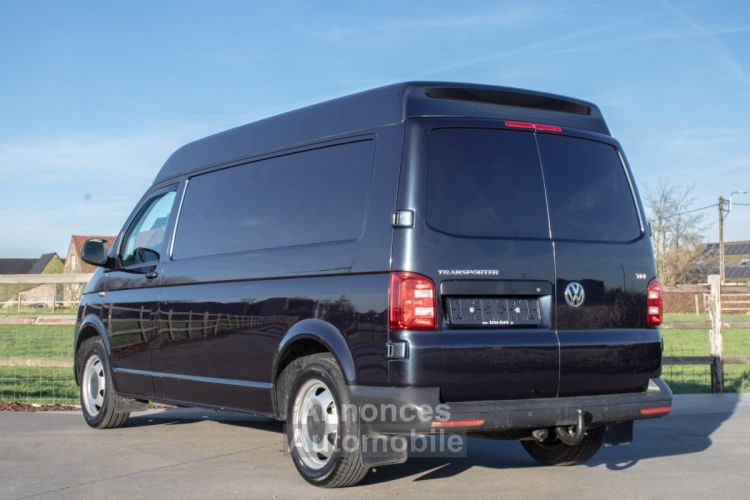 Volkswagen T6 Volkswagen Transporter High Roof 2.0 TDI 204PK - LICHTE VRACHT - 3 PLAATSEN - SENSOREN - AIRCO - TREKHAAK - EURO 6 - <small></small> 22.999 € <small>TTC</small> - #10