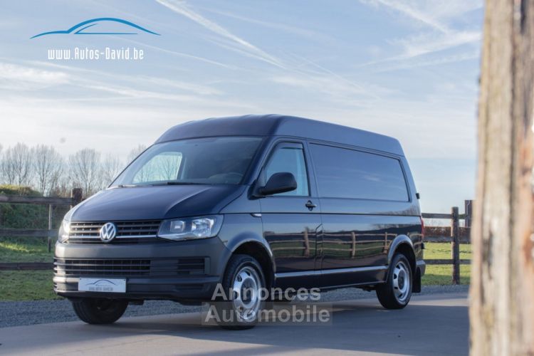 Volkswagen T6 Volkswagen Transporter High Roof 2.0 TDI 204PK - LICHTE VRACHT - 3 PLAATSEN - SENSOREN - AIRCO - TREKHAAK - EURO 6 - <small></small> 22.999 € <small>TTC</small> - #32