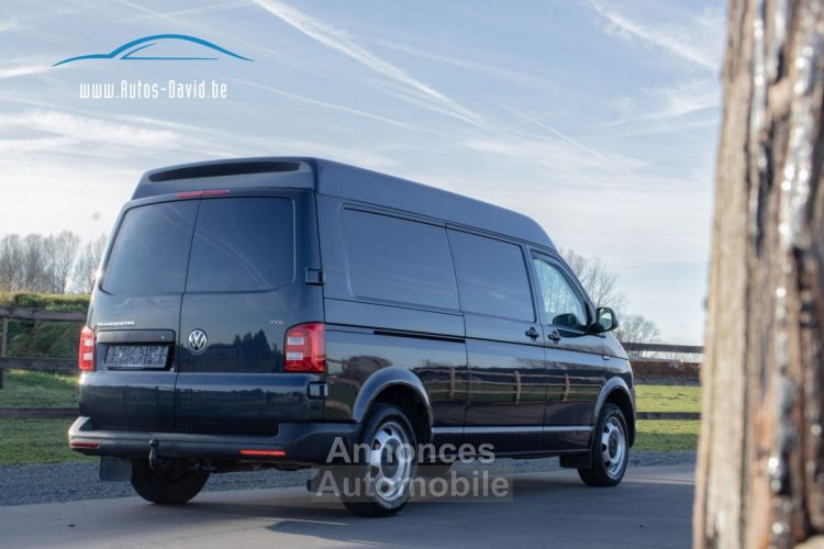 Volkswagen T6 Volkswagen Transporter High Roof 2.0 TDI 204PK - LICHTE VRACHT - 3 PLAATSEN - SENSOREN - AIRCO - TREKHAAK - EURO 6 - <small></small> 22.999 € <small>TTC</small> - #33