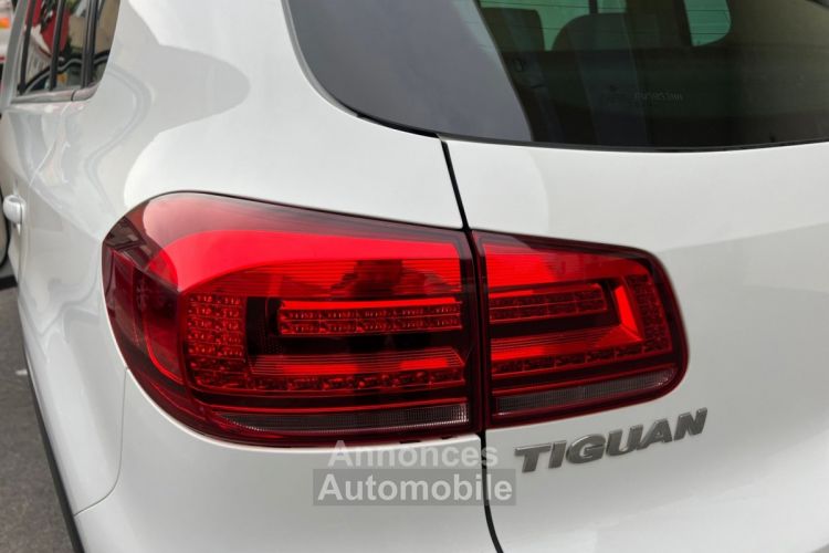 Volkswagen Tiguan 1.4 TSI 160 BlueMotion Technology Carat DSG6 SUIVI COMPLET VW* TOIT PANO OUVRANT* XENONS* SIÈGES ÉLECS CHAUF* GARANTIE - <small></small> 15.900 € <small>TTC</small> - #26