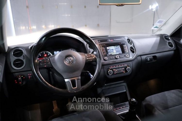 Volkswagen Tiguan 2.0 TDI 110CH BLUEMOTION TECHNOLOGY FAP SPORTLINE - <small></small> 13.990 € <small>TTC</small> - #9