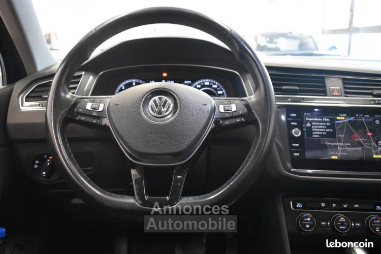 Volkswagen Tiguan 2.0 TDI 150 BLACK R-LINE DSG 1ERE MAIN SUIVI GARANTIE 6 à 60 MOIS - <small></small> 24.990 € <small>TTC</small> - #18