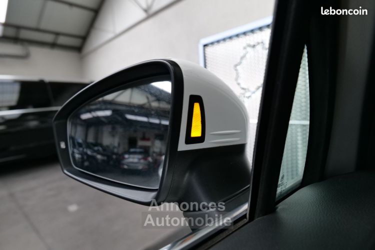 Volkswagen Tiguan 2.0 tdi 190 r line dsg7 4motion 1°main francais tva recuperable gps bi xenon toit ouvrant camera 360 key less go dcc acc detecteur ligne blanche angle - <small></small> 29.990 € <small>TTC</small> - #10