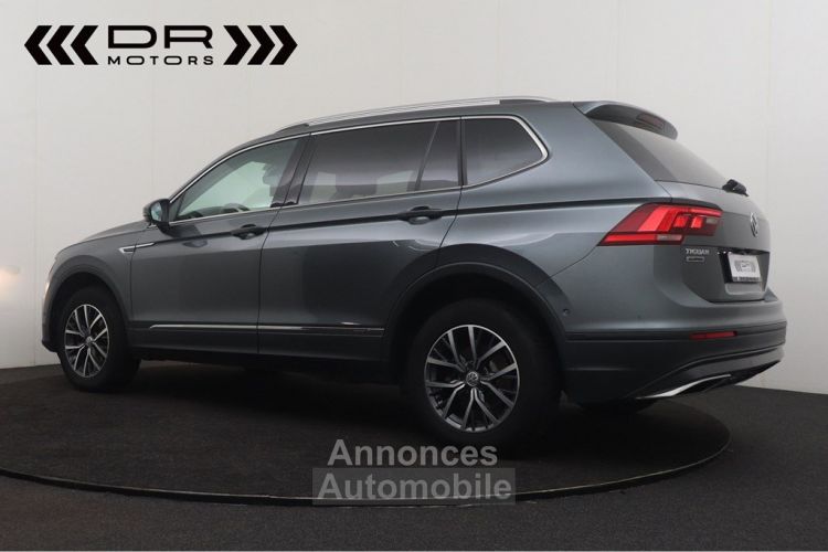 Volkswagen Tiguan Allspace 2.0TDI COMFORTLINE - ADAPT CRUISE KEYLESS ENTRY APPLE CARPLAY/ ANDROID AUTO DAB - <small></small> 23.995 € <small>TTC</small> - #2