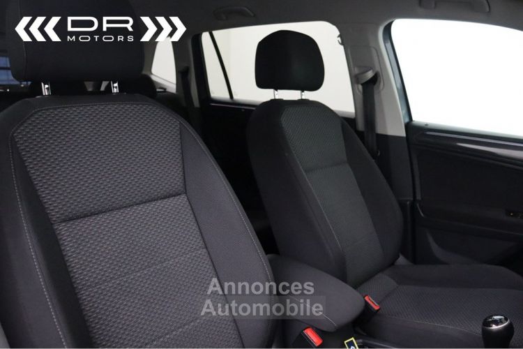 Volkswagen Tiguan Allspace 2.0TDI COMFORTLINE - ADAPT CRUISE KEYLESS ENTRY APPLE CARPLAY/ ANDROID AUTO DAB - <small></small> 23.995 € <small>TTC</small> - #13