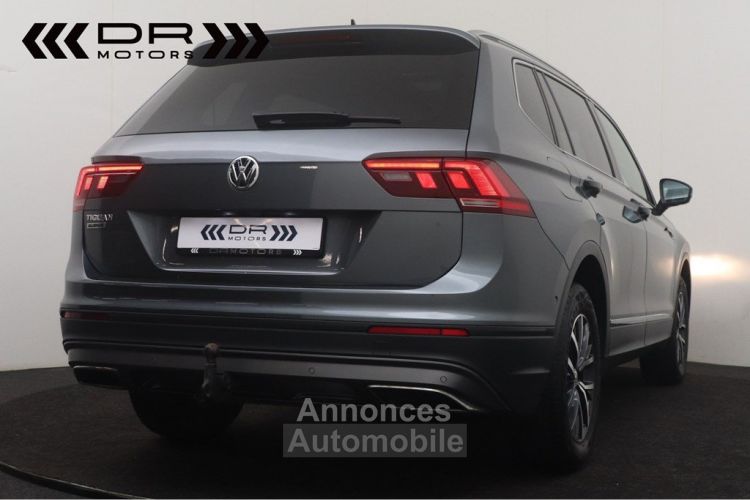 Volkswagen Tiguan Allspace 2.0TDI COMFORTLINE - ADAPTIVE CRUISE LEDER DAB PANODAK 7 PLAATSEN - <small></small> 28.495 € <small>TTC</small> - #3