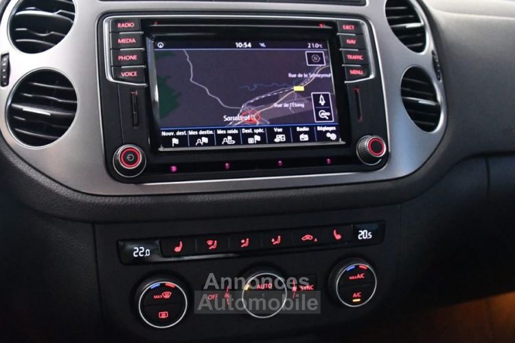 Volkswagen Tiguan Lounge 1.4 TSI 150 DSG GPS Pro Caméra Régulateur Barre de  toit Volant MF JA 17 - Pf Motors