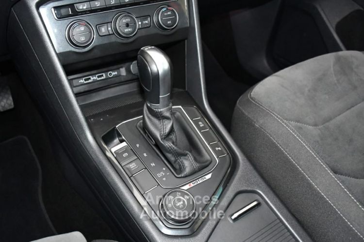 Volkswagen Tiguan R-Line Carat 2.0 TDI 190 DSG 4Motion App Connect ACC Hayon Vebasto Front Lane JA 19 - <small></small> 29.990 € <small>TTC</small> - #21