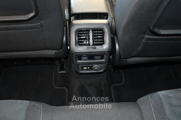 Volkswagen Tiguan R-Line Carat 2.0 TDI 190 DSG 4Motion Car Play Virtual Mode Attelage Hayon Caméra Front Ergo Vebasto JA 19 - <small></small> 29.990 € <small>TTC</small> - #15