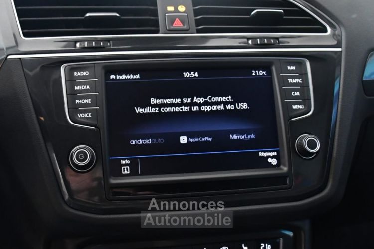 Volkswagen Tiguan R-Line Carat 2.0 TSI 180 DSG 4Motion GPS Virtual DCC ACC Attelage Front Lane Dynaudio JA 19 - <small></small> 30.990 € <small>TTC</small> - #28