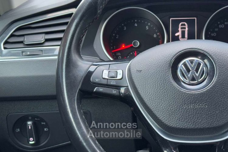 Volkswagen Tiguan Sg chauff Attelage Ja 17 GPS - <small></small> 16.990 € <small>TTC</small> - #18