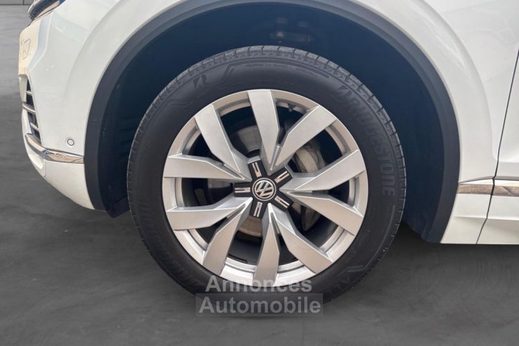 Volkswagen Touareg 3.0 TDI 286 ch Tiptronic 8 4Motion Carat Exclusive - TOIT OUVRANT DYNAUDIO SIEGES ELECTRIQUES - <small></small> 49.990 € <small>TTC</small> - #33