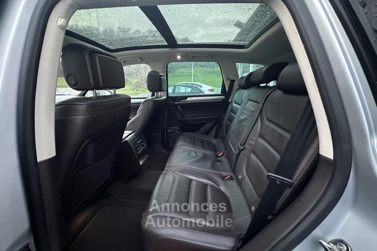 Volkswagen Touareg 3.0 V6 TDI BlueMotion - 262 - BV Tiptronic R-Line 4Motion Gps + Camera AR + Toit O - <small></small> 30.990 € <small>TTC</small> - #11