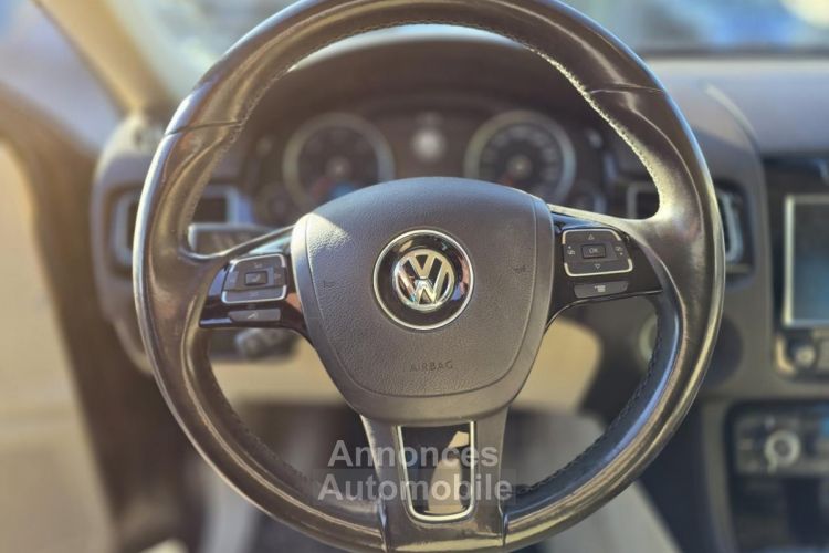 Volkswagen Touareg 3.0 V6 TDI FAP BlueMotion - 204 - BV Tiptronic  2011 Carat 4Motion PHASE 1 - <small></small> 13.990 € <small>TTC</small> - #22