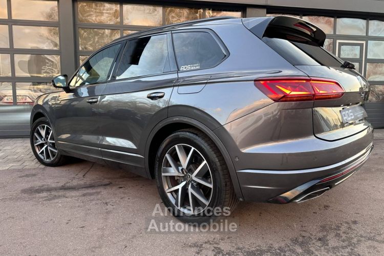 Volkswagen Touareg III 3.0 TSI eHybrid 462ch R 4Motion BVA8 - <small></small> 59.990 € <small>TTC</small> - #4