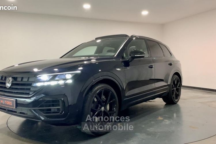 Volkswagen Touareg R 3.0 TSI 462 EHYBRID + Attelage Céramique Bleu Moonlight - <small></small> 72.990 € <small>TTC</small> - #1