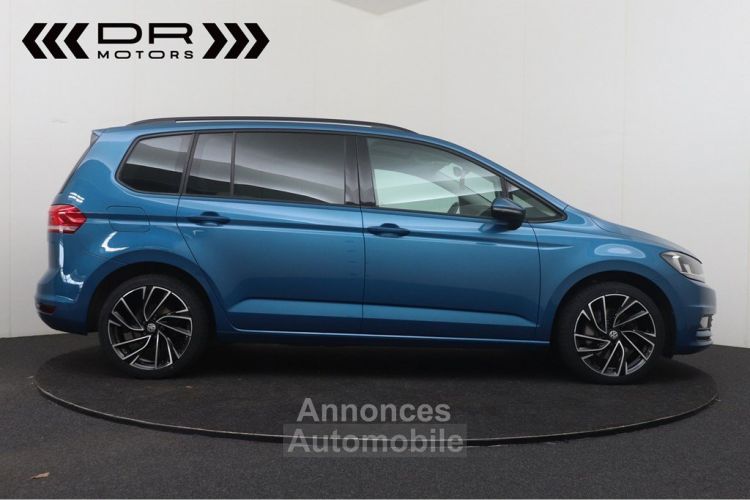 Volkswagen Touran 1.0TSi TRENDLINE - NAVI PANODAK ADAPTIVE CRUISE 7 PLAATSEN - <small></small> 16.495 € <small>TTC</small> - #8