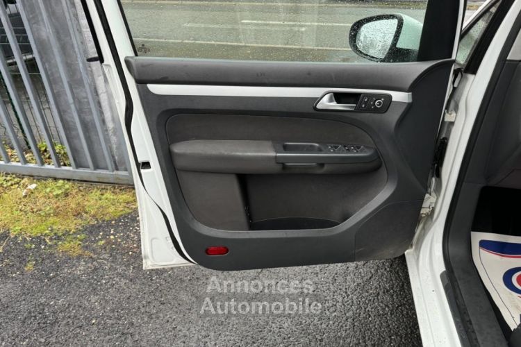 Volkswagen Touran 1.2 TSI - 105 Cup Clim + Radar AR - <small></small> 9.990 € <small>TTC</small> - #24