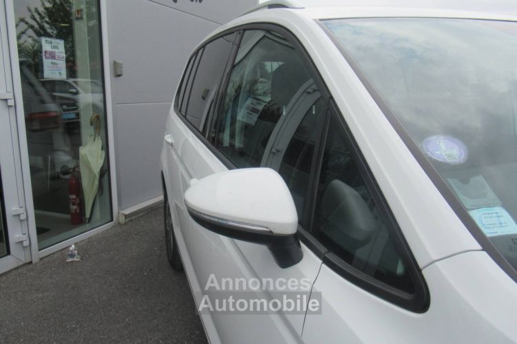 Volkswagen Touran 1.2 TSI 110 BMT 5pl Sound - <small></small> 17.990 € <small>TTC</small> - #4