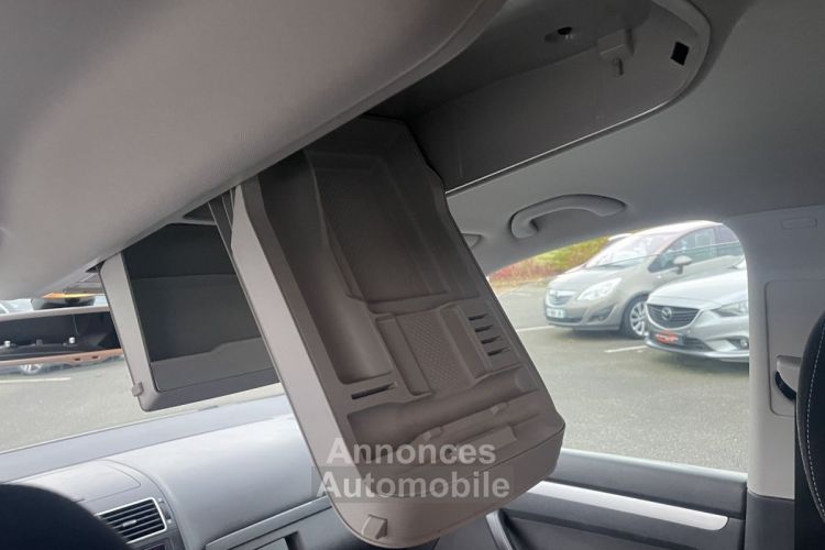 Volkswagen Touran 1.6 TDI 105CH BLUEMOTION TECHNOLOGY FAP CUP - <small></small> 12.990 € <small>TTC</small> - #20