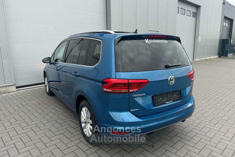 Volkswagen Touran 1.6 TDi SCR Highline -- GARANTIE 12 MOIS - <small></small> 15.990 € <small>TTC</small> - #4