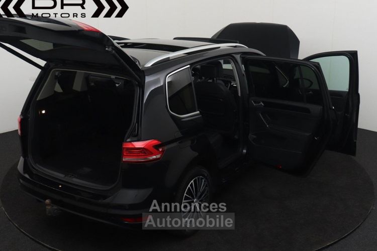 Volkswagen Touran 1.6TDI HIGHLINE DSG - 7 PLAATSEN NAVI LEDER PANODAK - <small></small> 21.995 € <small>TTC</small> - #10