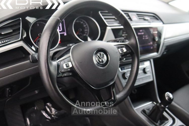 Volkswagen Touran 1.6TDI TRENDLINE - NAVI ALU 16" - <small></small> 17.495 € <small>TTC</small> - #31