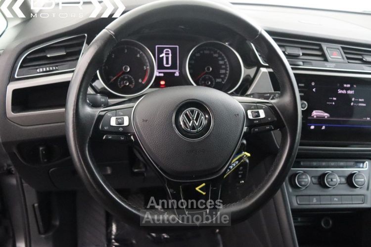 Volkswagen Touran 1.6TDI TRENDLINE - NAVI ALU 16" - <small></small> 17.495 € <small>TTC</small> - #35
