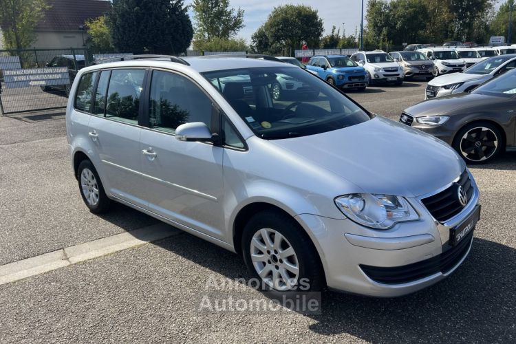 Volkswagen Touran 1.9 TDI 105ch Confort 1erMain Clim Régulateur BV6 100,000 Kms DistriOK - <small></small> 9.990 € <small>TTC</small> - #2