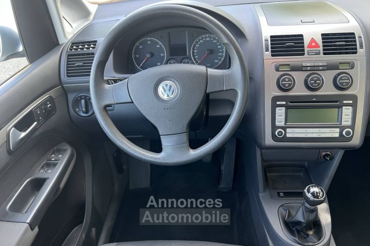 Volkswagen Touran 1.9 TDI 105ch Confort 1erMain Clim Régulateur BV6 100,000 Kms DistriOK - <small></small> 9.990 € <small>TTC</small> - #16