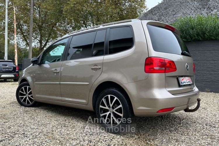 Volkswagen Touran 2.0 CR TDi Highline CUIR-XENON-NAVI-SIEGES CHAUFF- - <small></small> 10.390 € <small>TTC</small> - #18