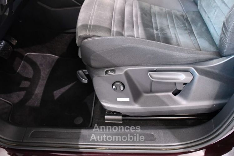 Volkswagen Touran Carat 7 PLACES 1.5 TSI 150 DSG GPS TO Keyless Front Lane Caméra Attelage Hayon JA 16 - <small></small> 26.990 € <small>TTC</small> - #14