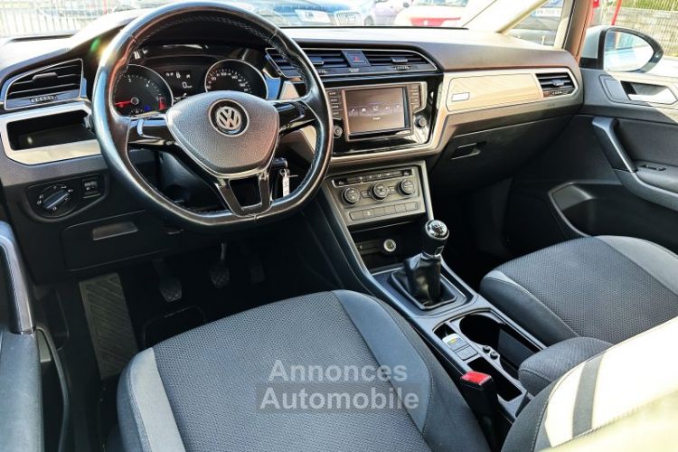 Volkswagen Touran ConfortLine 7 places 2017 - <small></small> 13.990 € <small>TTC</small> - #8