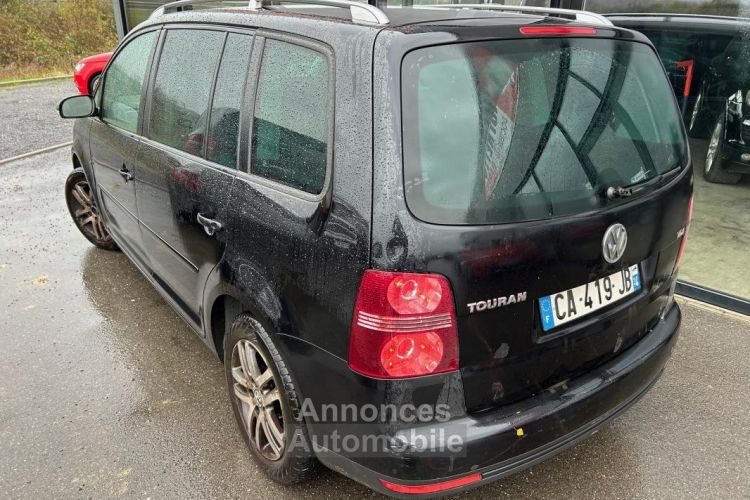 Volkswagen Touran TDI 105 Confort - <small></small> 7.390 € <small>TTC</small> - #2