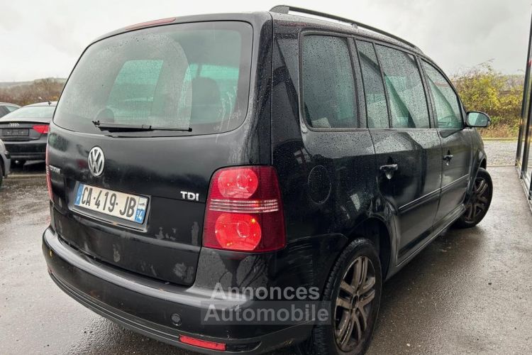 Volkswagen Touran TDI 105 Confort - <small></small> 7.390 € <small>TTC</small> - #5