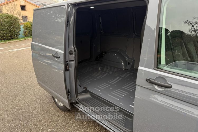 Volkswagen Transporter 6.1 VAN 4X4 L1H1 2.0 TDI 150 DSG7 BUSINESS PLUS - TVA RÉCUPÉRABLE - <small></small> 52.980 € <small>TTC</small> - #33