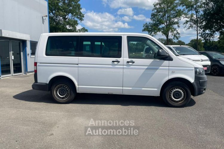 Volkswagen Transporter COMBI CARAVELLE Court 2.0 16V TDI BlueMotion - TVA RECUP 114 9PL T5 GTIE 12M - <small></small> 16.990 € <small>TTC</small> - #4