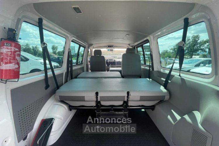 Volkswagen Transporter COMBI CARAVELLE Court 2.0 16V TDI BlueMotion - TVA RECUP 114 9PL T5 GTIE 12M - <small></small> 16.990 € <small>TTC</small> - #20