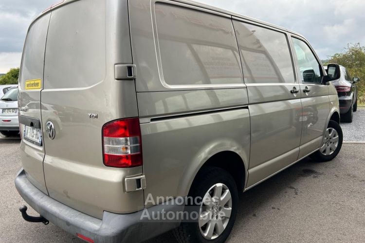 Volkswagen Transporter FOURGON FGN TOLE CB 2.5 TDI 130 2.8T - <small></small> 12.350 € <small>TTC</small> - #2