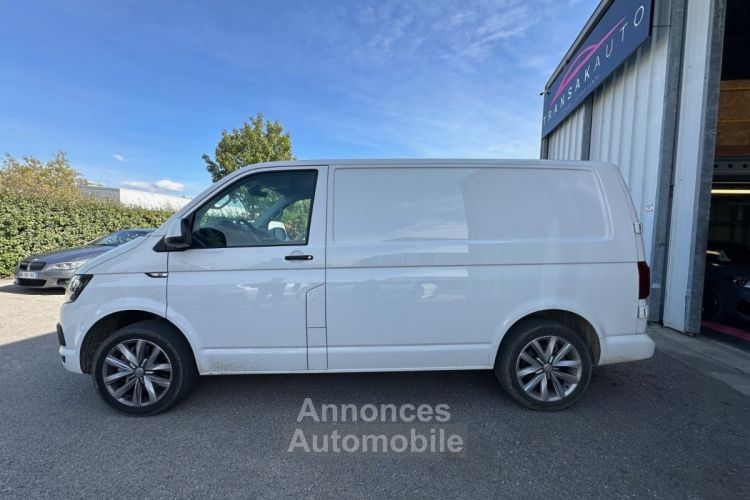 Volkswagen Transporter FOURGON GN TOLE L1H1 2.0 TDI 204 4MOTION - RENFORT ESSIEU 200 KG - JANTES 18'' - ATTELAGE - <small></small> 31.990 € <small>TTC</small> - #2