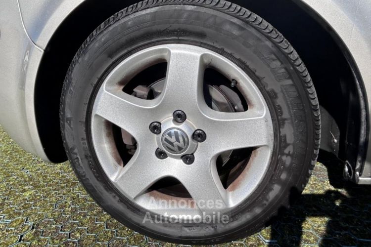 Volkswagen Transporter T5 5Pl entièrement isolé doublé 2.5 TDI 174 cv - <small></small> 24.450 € <small>TTC</small> - #18