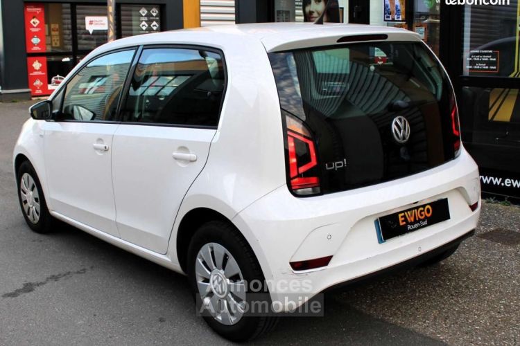 Volkswagen Up 1.0 60 ch BLUEMOTION CONNECT -CAMERA DE RECUL - <small></small> 7.990 € <small>TTC</small> - #4