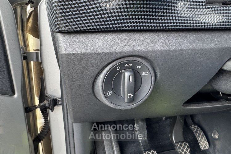 Volkswagen Up 1.0 75 Up! Connect - <small></small> 8.490 € <small>TTC</small> - #22