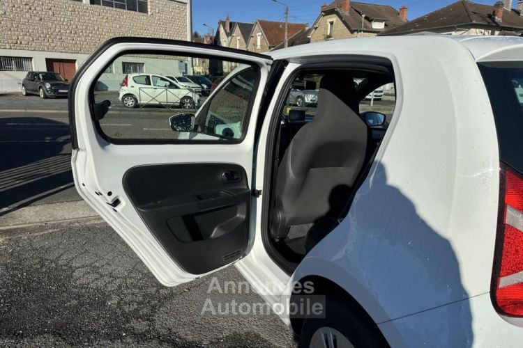 Volkswagen Up UP! 1.0i - 75 Bva Club Gps + Radar AR + Clim - <small></small> 9.990 € <small>TTC</small> - #35